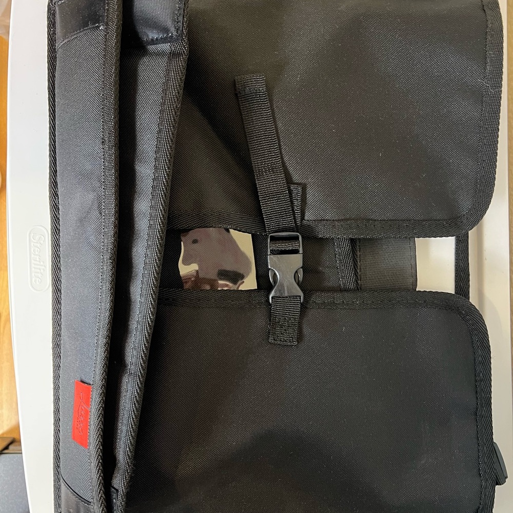 Lusso Gear Kids Travel Tray Black - Picture 4 of 4